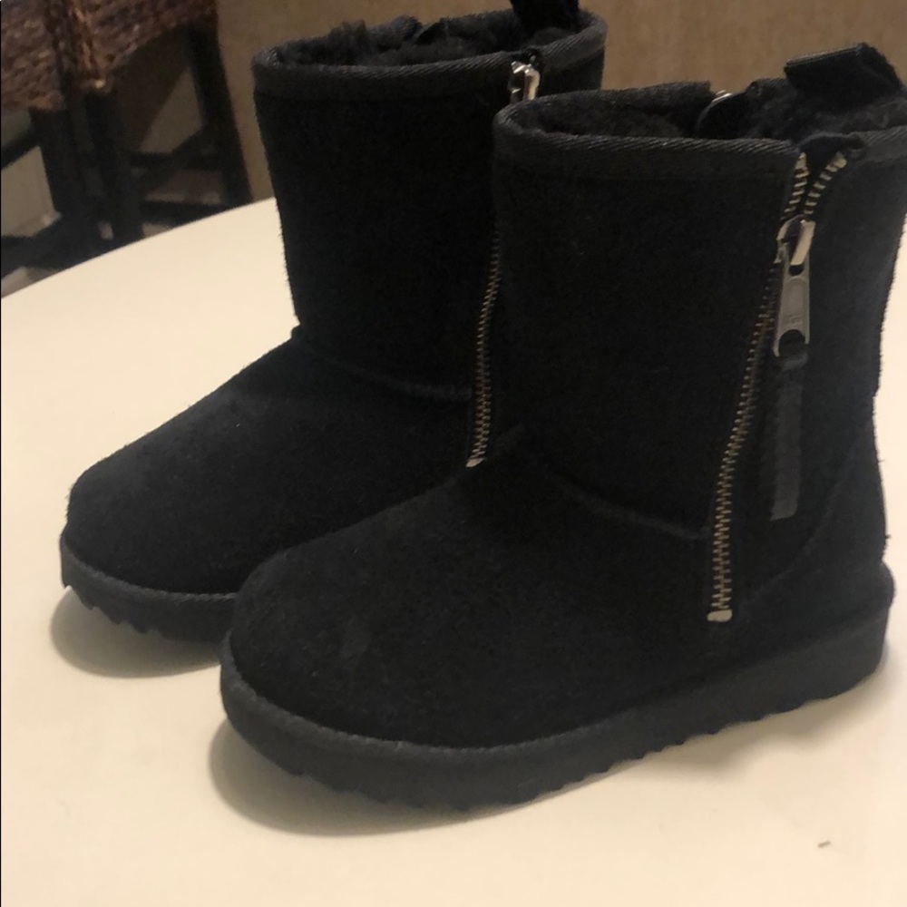 Toddler black UGG boots